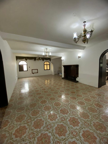 Se Vende Casa/urbanización Andrés Bello Maracay/pg1112