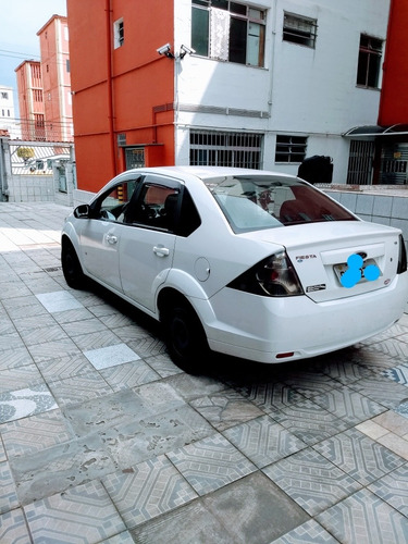 Ford Fiesta Sedan 1.6 Rocam Se Flex 4p 2014