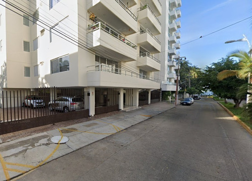 Lujos Departamento Con Excelente Ubicación Arf