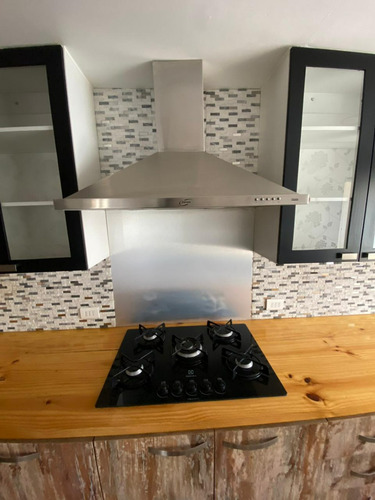 Hermosa Casa 4d, 3b En Barrio Residencial Muy Tranquilo