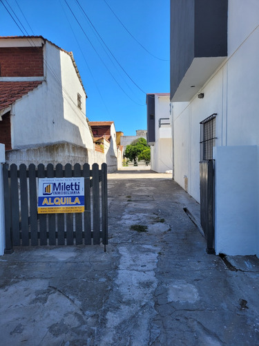 Complejo De 7 Deptos + Casa Sin Terminar En Mar Del Tuyu