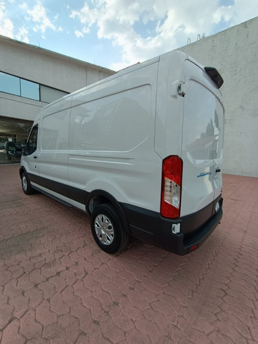 Imagen 4 de 15 de Ford E-transit Van 430 L Medium Roof