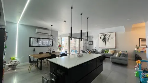 Casa La Venta En Residencial Los Leones Iv Etapa
