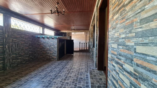 Imagen 10 de 11 de Casa En Venta El Morro Ii Cod:130412 Albert Gonzalez 04121444789 (solo Clientes)