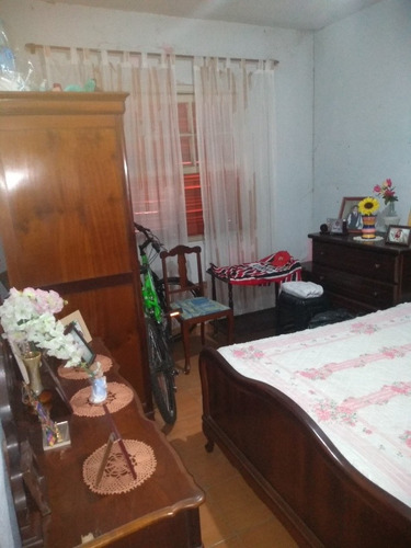 Imagem 17 de 28 de Casa Com Sobrado