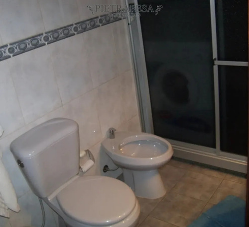 Casa En Venta Con Piscina, 3 Dorm, 4 Baños, Garaje-colón