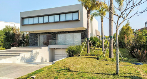 Casa  En Alquiler Temporario 4 Dormitorios En Albanueva, Rincón De Milberg, Tigre