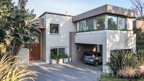Casa En Alquiler Anual En Olivos Golf Club