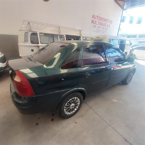 Chevrolet Corsa Sedan Premium 1.0 Gasolina Manual