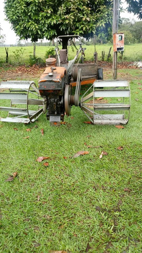 Imagem 1 de 2 de Roda De Ferro Tobata Micro Trator