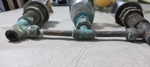 Griferia Canilla Para Pileta De Baño Fv Gris Brillante (Usado)