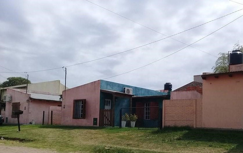 Casa  En Venta Ubicado En Norberto De La Riestra, 25 De Mayo, Resto De La Provincia