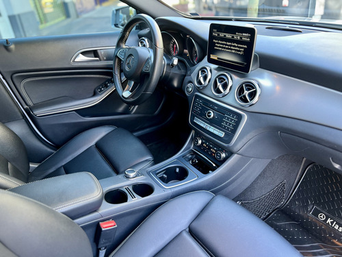 Mercedes-Benz Clase GLA 1.6 Gla200 Urban 156cv