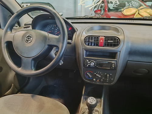 Chevrolet Corsa 1.8 Maxx Flex Power 5p