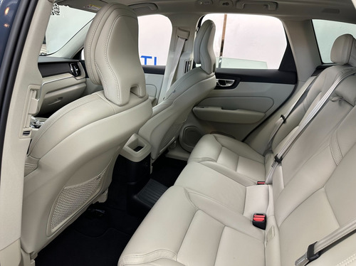 Volvo XC60 2.0 T8 Recharge Ultimate Awd