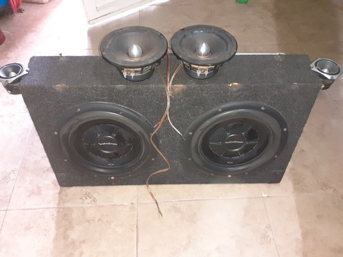 Imagen 2 de 5 de Cajón De Sonido Para Carro Pickup
