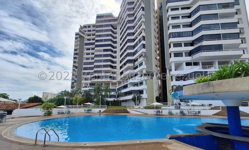 D La Guaira  Apartamento En Venta En Camurí Chico Amoblado Equipado 73 M2 Dos Dormitorios Un Baño Un Puesto De Estacionamiento Piscina Salón De Fiesta Parrillera Cancha, Lobby Y Vigilancia 24horas 