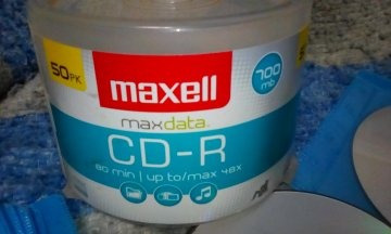 Torre De 25 Cd's Virgen Maxwell