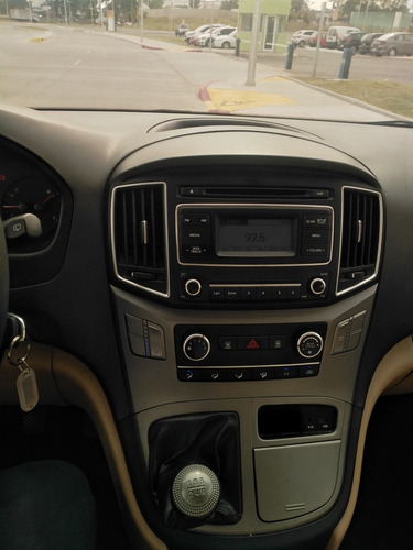 Hyundai H-1 Impecable Año 2016