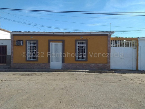 Imagen 14 de 19 de Amplia Casa Lista Para Habitar Con Céntrica Ubicación. 04120656408 Mls 22-8937