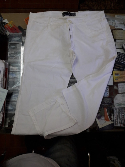 Cambio Pantalon capri blanc style d\u00e9contract\u00e9 Mode Pantalons Pantalons capri 