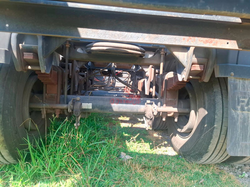 Bug Porta Container Facchini 2021 - Tvg Caminhões