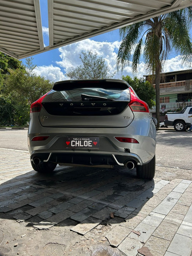 Volvo V40 2.0 T5 R-design Aut. 5p