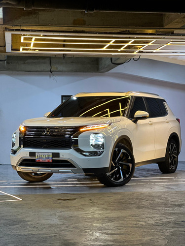 Mitsubishi Outlander 2024