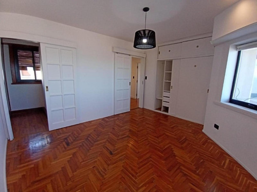 Dúplex En Venta - 4 Dormitorios 4 Baños - Mar Del Plata
