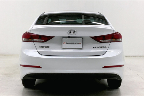 Imagen 4 de 25 de Hyundai Elantra Sedan 4 Pts Gls 20l Ta A/ac Ra-15