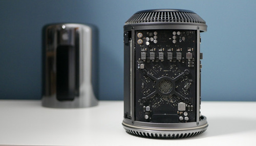 Apple Mac Pro (late 2013), 3.7 Ghz Intel Xeon / 48gb Ram 250 Gb 48 Gb Amd Firepro D300 2 Gb (Usado)