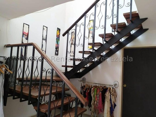 Imagen 13 de 17 de Freddy Camacaro Rentahouse, Casa Quinta En Venta En Los Nísperos 22-10335