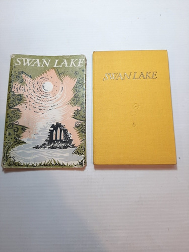 Antiguo Libro Lago De Los Cisnes Inglés 1947 Pocket Ro 1767
