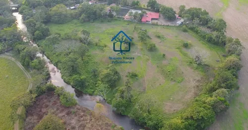 ¡finca De Ensueño! 6 Cabañas, Piscina, Cancha De Pasto Sintético Y Acceso Al Río. ¡no Te Pierdas Esta Oportunidad!