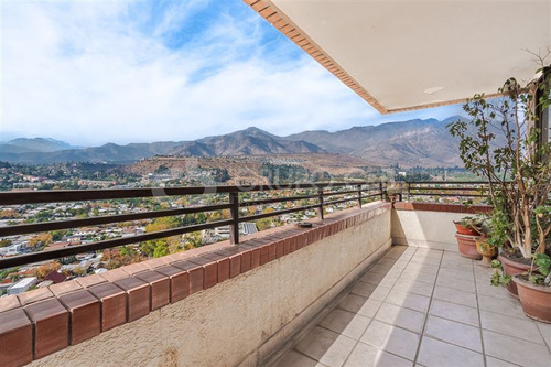 Departamento En Venta De 4 Dorm. 3 Baños, En Las Condes