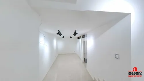 Local En Arriendo En Medellín - Simon Bolivar