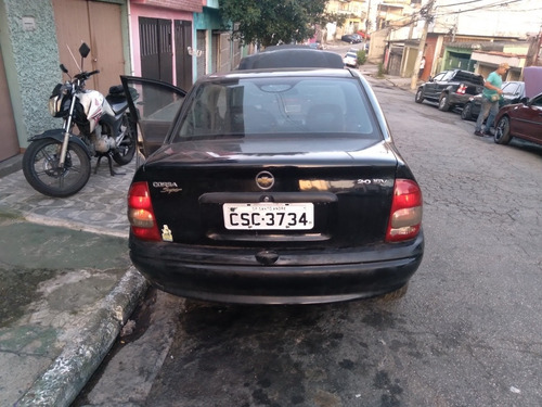 Chevrolet Corsa 2000 1.0 16v Super 3p