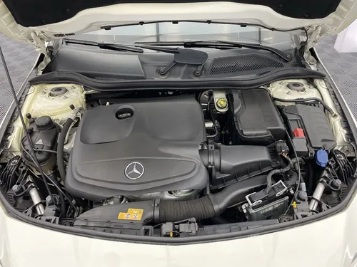 Mercedes-Benz Clase CLA 180 2017 1.6 Essential