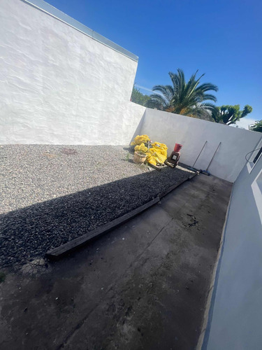 Venta Ph 2 Ambientes Con Cochera Y Fondo En Ituzaingo