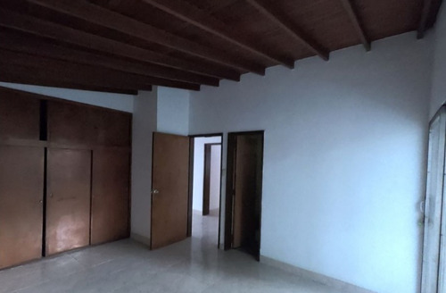 Casa Para La Venta En Los Colores