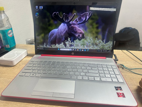 Laptop Hp 15-dw0083wm Rojo (Usado)