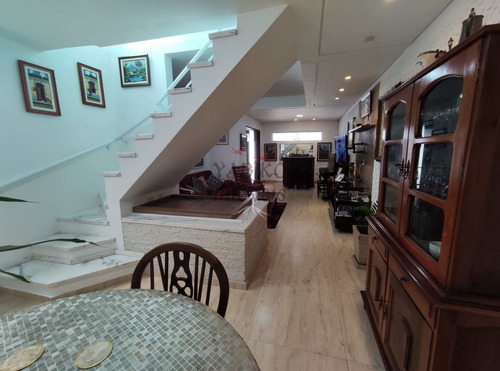Imagem 14 de 30 de Excelente Casa No Centro De Bertioga! R$ 600 Mil, Cod: 758 - V758