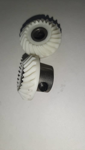 Imagen 2 de 5 de Piñon Helicoidal Para Maquinas Singer