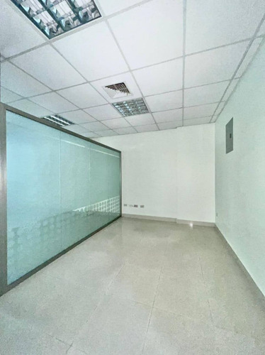 Alquilo Local Comercial Para Oficina En Gazcue