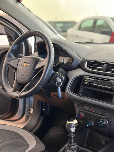 Chevrolet Onix HATCH LS 1.0 8V FlexPower 5p Mec.