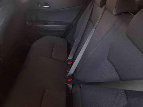 Imagen 11 de 15 de Toyota C-hr 2019 4p Cvt L4/2.0 Aut