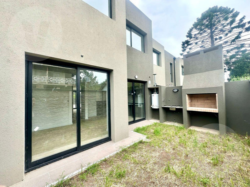 Duplex En Venta - Complejo Canning Exclusivo