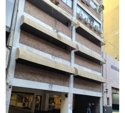 Dueño Vende Cochera Fija, Dimensiones 4 X 2.75 Mts. Piso 3 Por Rampa
