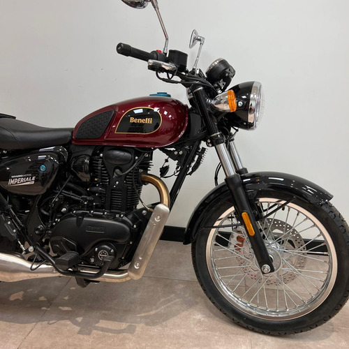 Imagen 12 de 23 de Benelli Imperiale 400