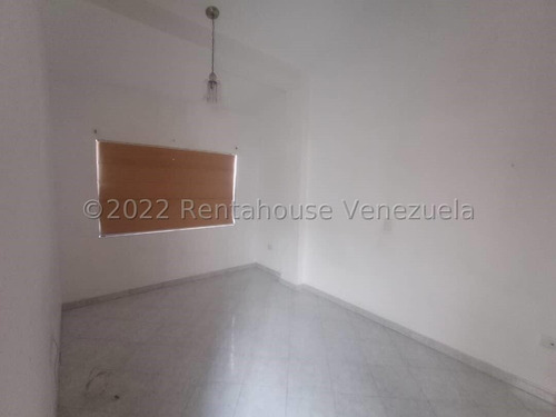 Imagen 10 de 15 de Leida Falcon Rentahouse Vende Casa En Prebo Valencia 22-22935 Lf